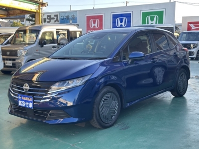 ノート(ニッサン)中古車 前方