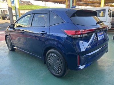 ノート(ニッサン)中古車 後方