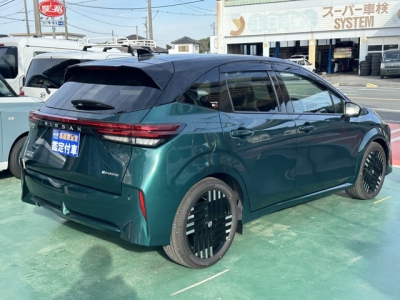 オーラ(ニッサン)登録済未使用車 内外装写真他２