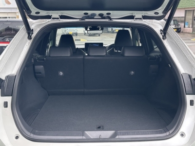 ハリアーハイブリッド(トヨタ)中古車 内外装写真他１