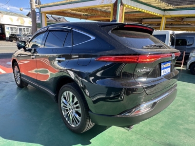 ハリアーハイブリッド(トヨタ)中古車 後方