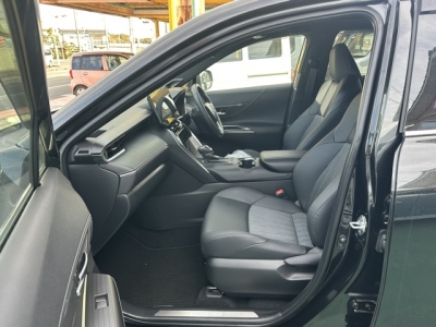 ハリアーハイブリッド(トヨタ)中古車 前席内装