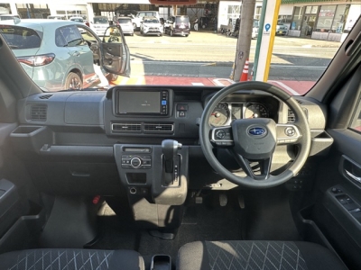 サンバーバン(スバル)中古車 内外装写真