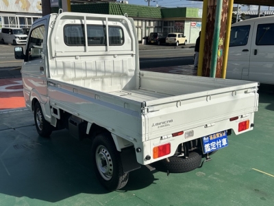ミニキャブトラック(三菱)中古車 後方