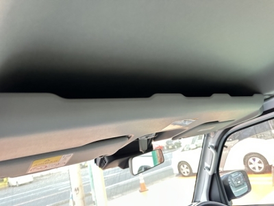 キャリートラック(スズキ)中古車 後席から見た前席