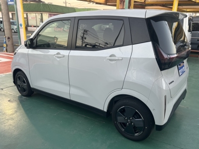 サクラ(ニッサン)中古車 後方