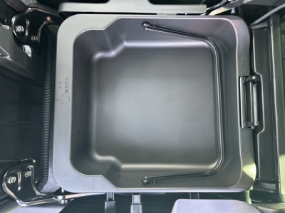 ハスラーのOEM(スズキ)中古車 後席内装