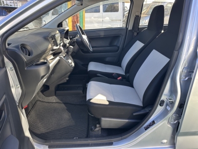 ミライース(ダイハツ)中古車 前席内装