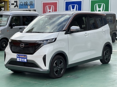 サクラ(ニッサン)中古車 前方