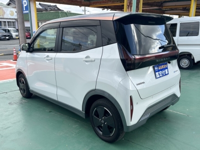 サクラ(ニッサン)中古車 後方