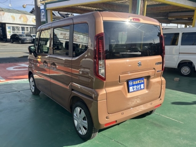 新型スペーシア(スズキ)届出済未使用車 後方