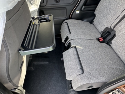 新型スペーシア(スズキ)届出済未使用車 内外装写真他