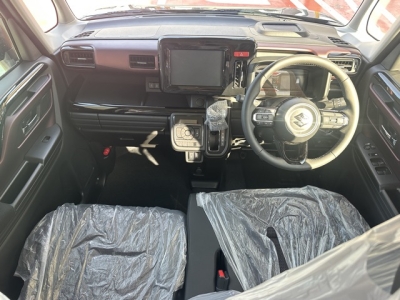 新型スペーシアカスタム(スズキ)届出済未使用車 内外装写真