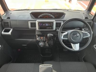 ウェイク(ダイハツ)中古車 後席内装