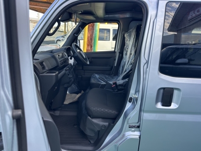 ハイゼットカーゴ(ダイハツ)届出済未使用車 前席内装