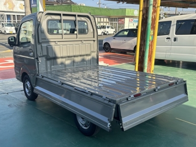 キャリートラック(スズキ)届出済未使用車 内外装写真他