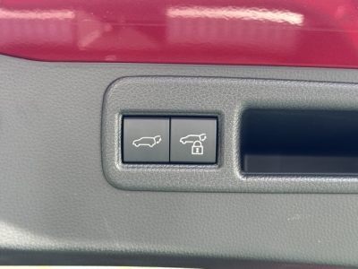 ハリアーハイブリッド(トヨタ)中古車 内外装写真他２