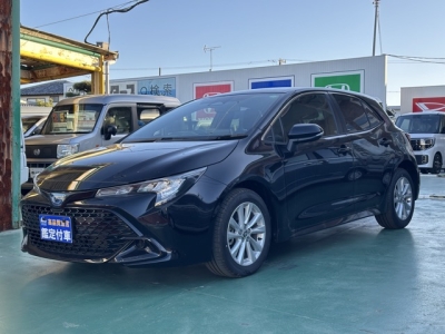 カローラスポーツ(トヨタ)レンタ登録済未使用 前方