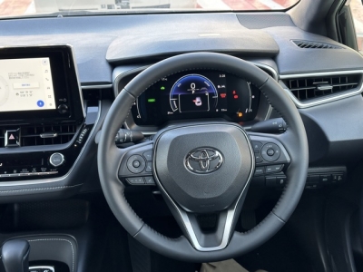 カローラスポーツ(トヨタ)レンタ登録済未使用 内外装写真