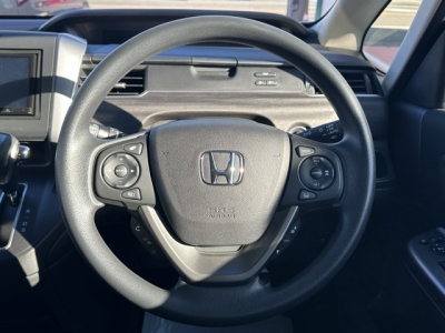 フリード+(ホンダ)中古車 内外装写真