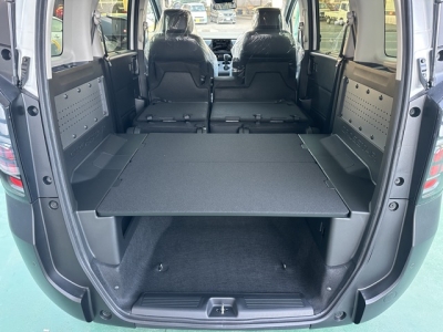 新型フリード(ホンダ)登録済未使用車 内外装写真他１