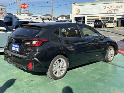 インプレッサ(スバル)中古車 内外装写真他２