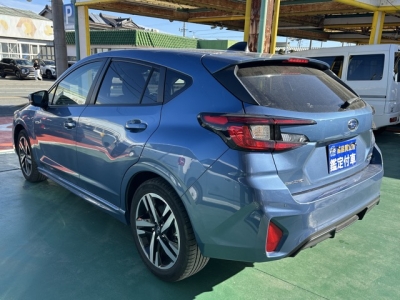 インプレッサ(スバル)レンタＵＰ 後方