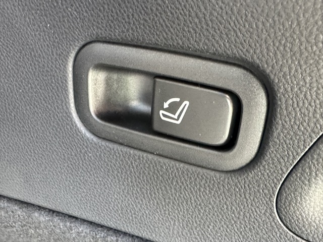 レヴォーグ(スバル)中古車 9