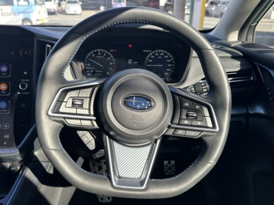 レヴォーグ(スバル)中古車 内外装写真他