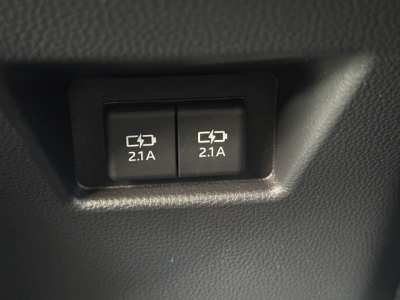 ハリアーハイブリッド(トヨタ)中古車 内外装写真他