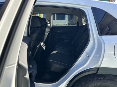 ZR-V(ホンダ)中古車 後席内装