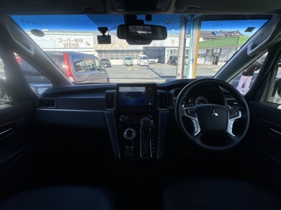 デリカD:5 4WD(三菱)レンタＵＰ 内外装写真