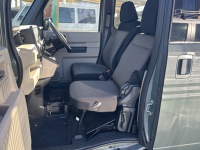 N-VAN e(ホンダ)中古車 前席内装