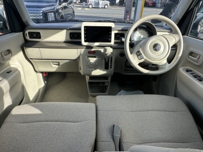ラパン(スズキ)中古車 後席から見た前席