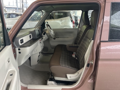 ラパンLC(スズキ)中古車 前席内装