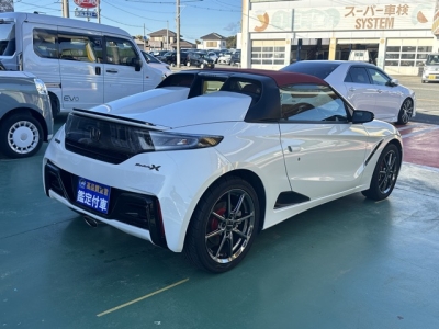 S660(ホンダ)中古車 後席から見た前席