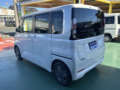 ルークス(ニッサン)新車見本展示無 後方