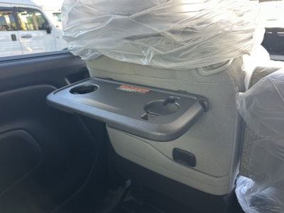 ルークス(ニッサン)新車見本展示無 内外装写真他