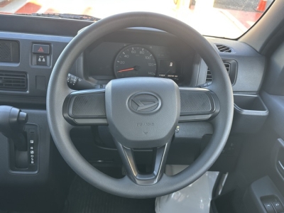 ハイゼットカーゴ(ダイハツ)中古車 内外装写真