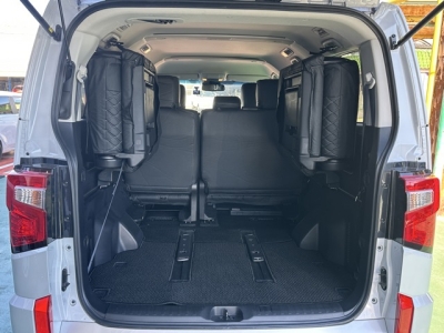 デリカD:5 4WD(三菱)レンタＵＰ 内外装写真他