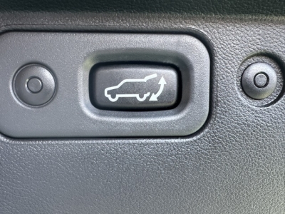 デリカD:5 4WD(三菱)レンタＵＰ 内外装写真他１