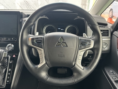 デリカD:5 4WD(三菱)レンタＵＰ 内外装写真他