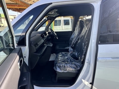 ステップワゴン(ホンダ)登録済未使用車 前席内装