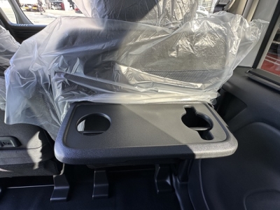 ルークス(ニッサン)新車見本展示無 内外装写真他１