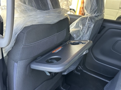 ルークス(ニッサン)新車見本展示無 内外装写真他２