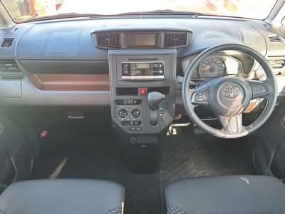 タンク(トヨタ)中古車 内外装写真