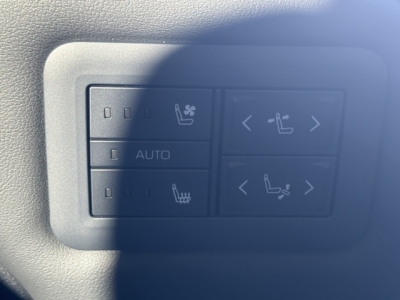 アルファード(トヨタ)中古車 内外装写真