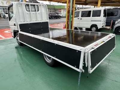 キャンター(三菱)レンタ登録済未使用車 内外装写真他