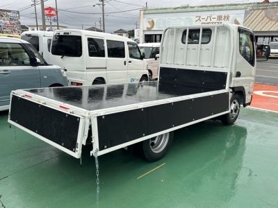 キャンター(三菱)レンタ登録済未使用車 内外装写真他１