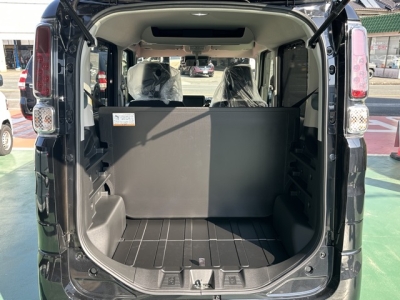 スペーシアベース(スズキ)届出済未使用車 内外装写真他２